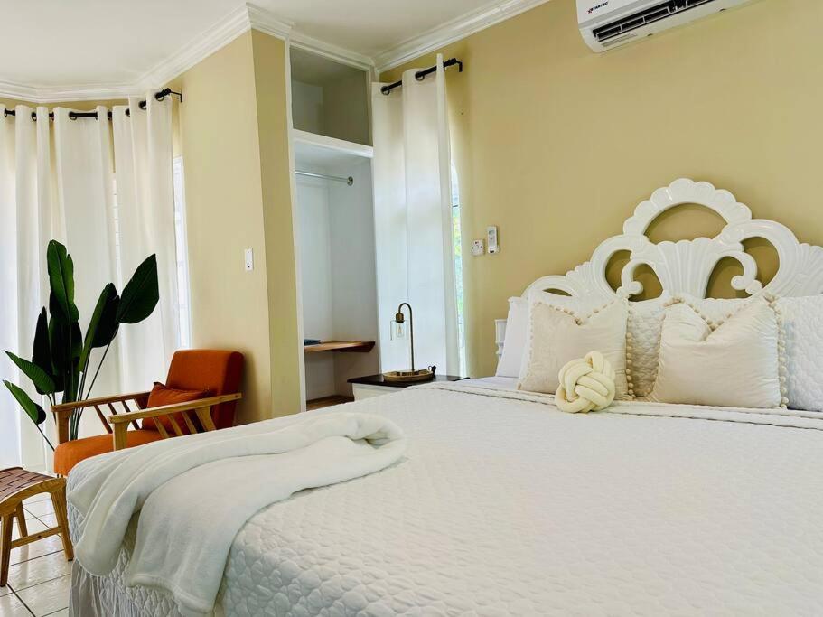 Falcon Islandview - Airport Pickup Available - 24Security Montego Bay Esterno foto