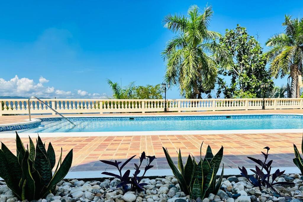 Falcon Islandview - Airport Pickup Available - 24Security Montego Bay Esterno foto