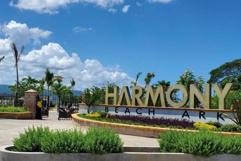 Falcon Islandview - Airport Pickup Available - 24Security Montego Bay Esterno foto